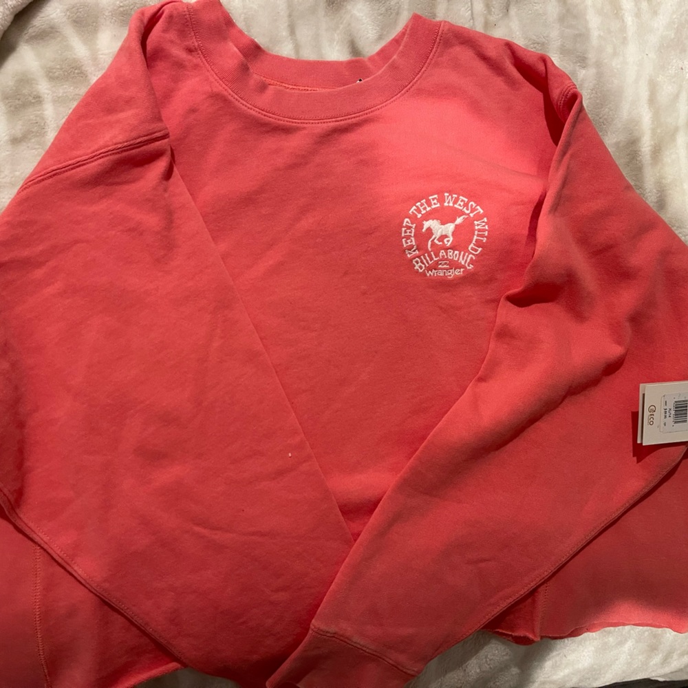 Billiabong oversized long sleeve crop top. Never worn, still NWT